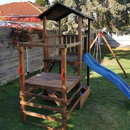 Pension Zlicin Prag Exteriör bild